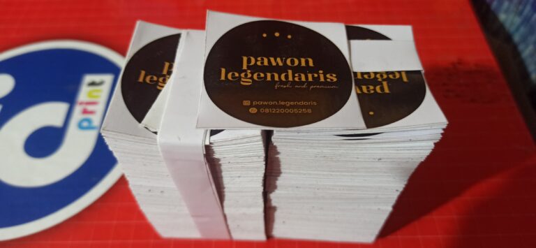 Stiker Kemasan Dus untuk Restoran Pawon Legendaris: Meningkatkan Brand Awareness dengan Bahan Vinil